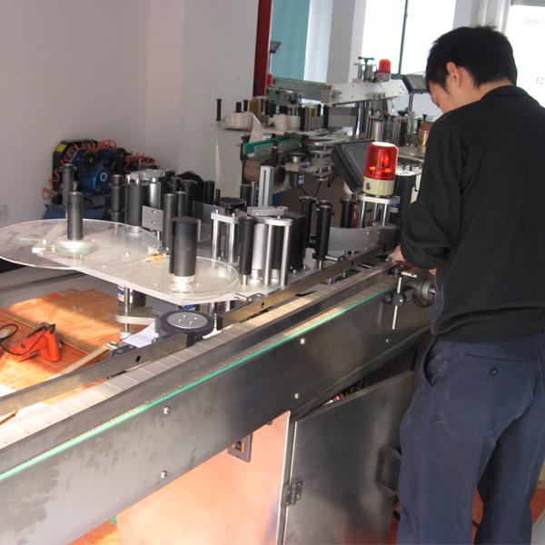 Siemens PLC automatisk märkningsmaskin med flaskavskiljare för vattenflaskor