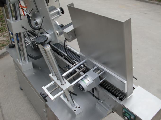 Höghastighets små runda burkar etikett limmaskin, ögon svart flaska etikett klistermärke maskin för kosmetika