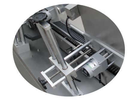 Pappersrörsmärkningsmaskin 500 rullar självhäftande tygklistermärke