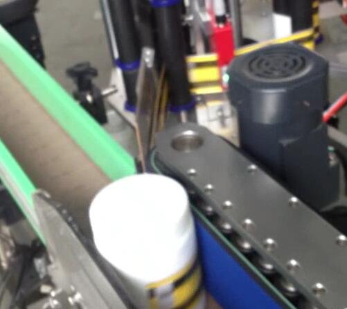 Runda flaskmärkningsmaskiner, tappnings- och märkningsmaskiner för bround sugerburk