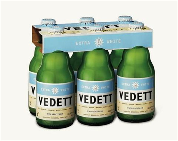 Automatisk självhäftande märkningsmaskin för rund flaskmärkning