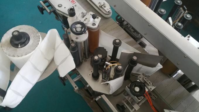 25 kg burk fyrkantig flaskdekalapparatmaskin, märkningsmaskin med matningsflaskor stabil hastighet