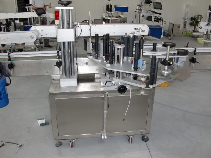 Plast- och glasflaskor PLC-styrning automatisk servomotor med dubbelsidig etikettmärkning