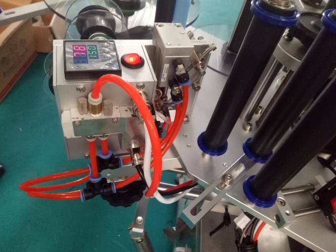 Anpassad etikettmaskin med tre eller dubbla sidor med kodningsmaskin