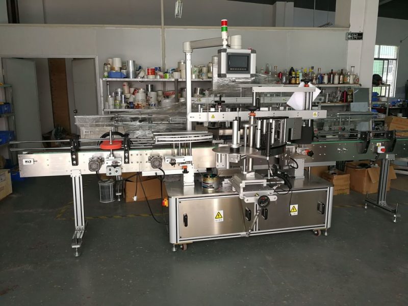 Kina Självhäftande klistermärke Flat Bottle Labelling Machine High Speed 5000-1000B / H leverantör